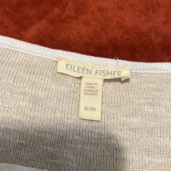 Exactly the layering piece of the season! A soft jacket by Eileen Fisher! - Picture 8 of 8